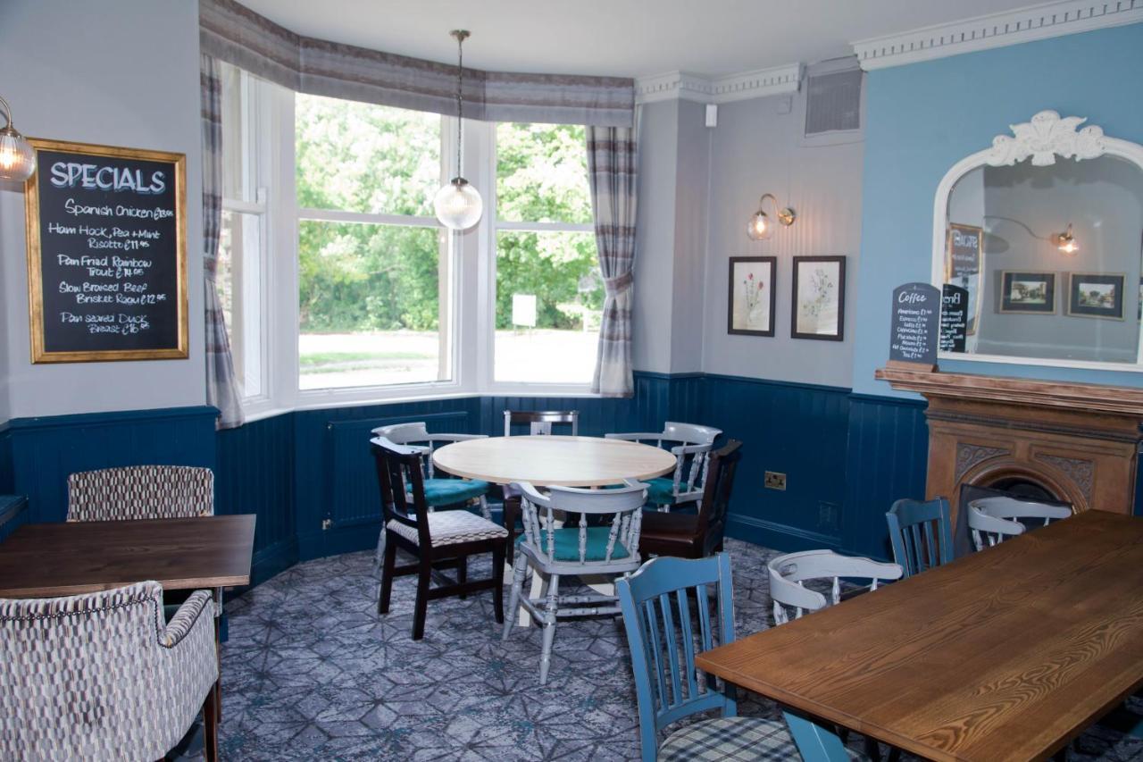 The Royal Hotel Bolton-le-Sands Ngoại thất bức ảnh