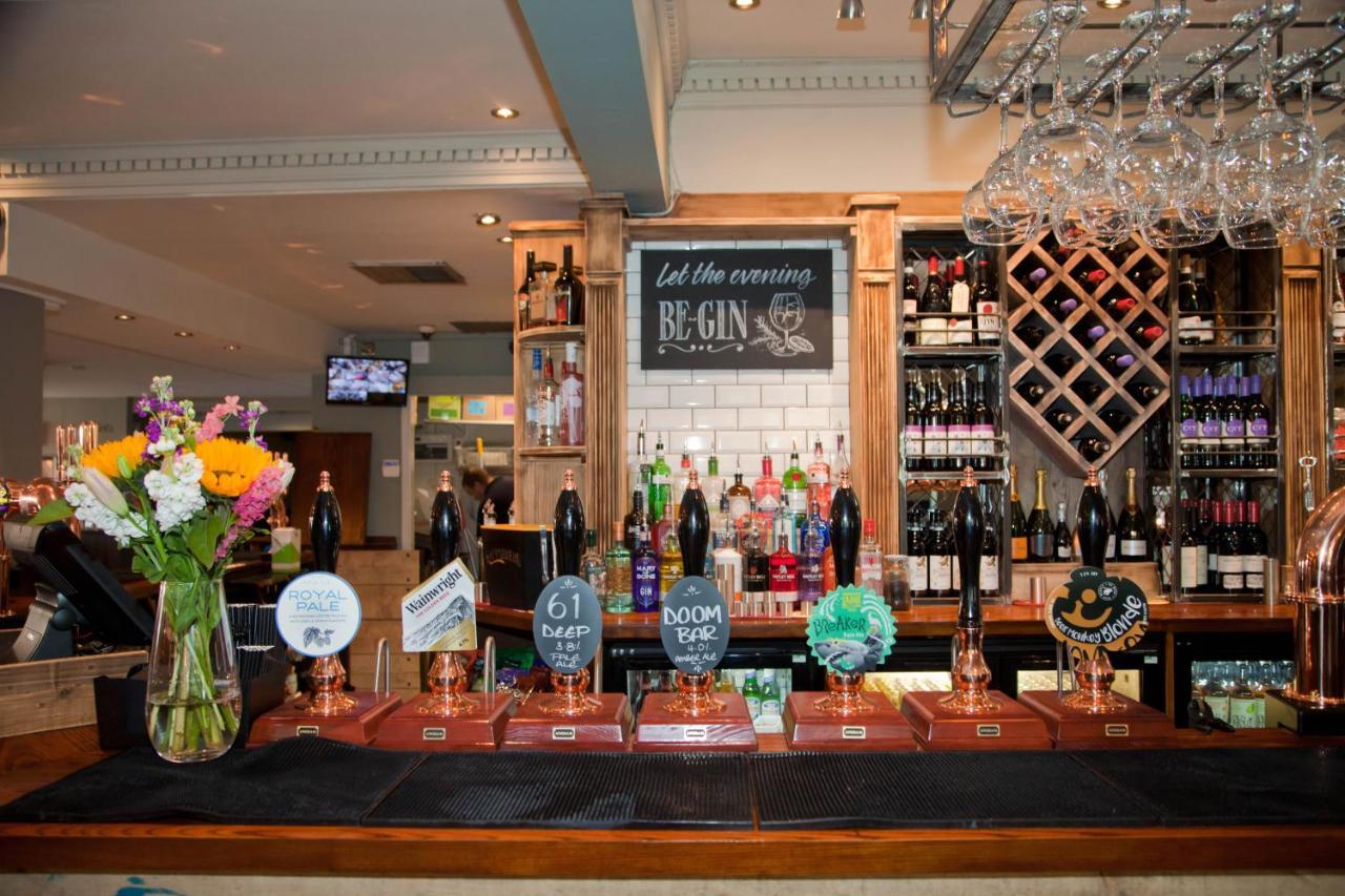 The Royal Hotel Bolton-le-Sands Ngoại thất bức ảnh